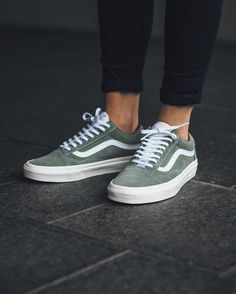 VANS Old Skool "Sea Spray" Shoes For College, College Shoes, Shoes Illustration, Top Basketball Shoes, Grunge Look, Cute Winter Outfits, All About Shoes, Sneakers Outfit