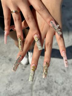 #moneynails #dollarsnails #dollarsign #longnails #nailinspiration Money Nails, Nail Gems, Colored Acrylic, Gold Money, Money Sign, Long Acrylic