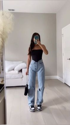 55 Degree Weather Outfit Casual, Clothing Styles Summer, Dunk Low Outfit Women, Dunks Outfit Woman, Outfit Ideas Inspiration, Dunk Outfit, Dunks Outfit, Looks Pinterest