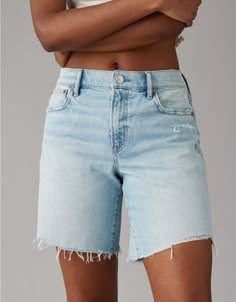 AE Strigid 8" Perfect Denim Bermuda Short Cheap Blue Bermuda Shorts, Luxury Denim Blue Shorts With Five Pockets, Affordable Zara Denim Jean Shorts, Modest Summer Outfits Shorts, Long Denim Shorts Outfit, Bermuda Shorts Outfit, Summer Work Wardrobe, Summer Work Dresses, Cucumber Benefits