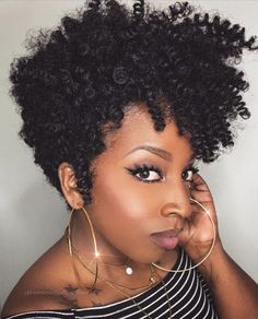 Creative crochet pixie @vanitybydanit - Black Hair Information Short Crochet Braids Hairstyles, Short Crochet Braids, Cabello Afro Natural, Afro Natural, Tapered Haircut, Short Afro, Curly Short