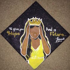 a decorated graduation cap with the words, to give you a hope and a future