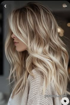 Buttery Blonde Short Hair, Blonde Adding Low Lights, Fall Blonde Hair Color Pale Skin, Sophisticated Blonde Hair, Multidimensional Blonde Highlights, Blonde Hair No Roots, Summer Blonde Hair Medium Length, Bayalage Blonde 2024, Blonde Hair Low Maintenance