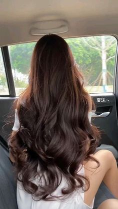 Long Shiny Hair, Hair Inspiration Long, Dark Brown Hair, Silky Hair, Shiny Hair, Aesthetic Hair, Gorgeous Hair, Pretty Hairstyles