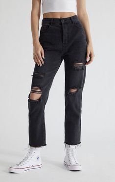 Pacsun Vendor High Rise Straight Noir Black Size 29. Pacsun Vendor High Rise Straight Noir Black Size 29 ~new with tags ~made in China ~100% cotton High Waisted Straight Leg Jeans, Slay Outfits, Pacsun Jeans, Black Ripped Jeans, Shop Clothes, Clothes Shopping, Distressed Denim Jeans, Cute Jeans, Birthday Wishlist