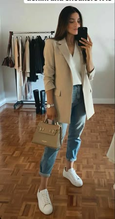 Elegantes Outfit Damen, Smart Casual Work Outfit, Lawyer Fashion, Fest Outfits, Office Outfit, Outfit Jeans, Casual Work Outfit