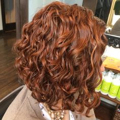 Long Curly Bob, Curly Hair Pictures, Red Curly Hair, Curly Bob Hairstyles, Curly Hair Cuts, Short Curly Hair, Long Bob, Hair Pictures, Long Curly Hair