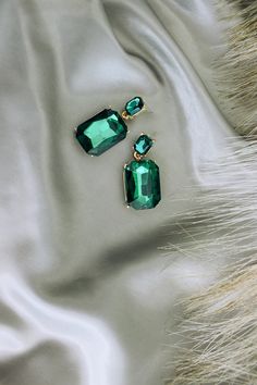 "This classy and elegant emerald green drop earrings are the perfect pieces to elevate your outfit styling. Deep green tones with vintage and antique vibes perfect for Holiday festivities such as Christmas and New Year's Eve. *Free Gift Wrapping Available Upon Request Details: -Material: Alloy with gold plating -Eardrop Height 1.5\" -Eardrop Width 0.7\" -Medium size  Ready to ship -Direct link to our shop below: https://www.etsy.com/shop/DafehCollection" Trendy Green Crystal Earrings For Gift, Elegant Green Emerald Earrings, Green Teardrop Jewelry For Evening, Trendy Green Drop Earrings, Formal Green Drop Earrings, Green Single Earring For Evening, Single Green Earring For Evening, Single Green Earring For Formal Occasions, Green Drop Earrings For Evening