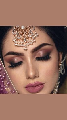 Indian Wedding Eyeshadow Looks, Simple Engagement Makeup Indian, Indian Reception Makeup, Pink Lehenga Makeup Look, Lilac Makeup Look, Walima Makeup, Mehndi Shoot, Manifest 2023, Indian Eye Makeup