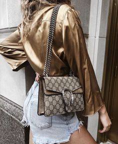 Designer Handbags Prada, Designer Handbags Chanel, Designer Handbags Louis Vuitton, Kelsey Simone, Kate Spade Designer, Michael Kors Designer, Gucci Handbag, Chanel Cruise, Atelier Versace