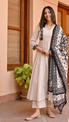 Simple Casual Pakistani Dresses, Simple Frock Suit Design, How To Style White Kurti, Simple Pakistani Suit, Stitched Kurti Designs, Simple Kurti Designs Classy, Indian Kurti Aesthetic, Pakistani Dresses Casual Simple Stylish, Simple Pakistani Dresses Casual