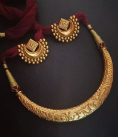 Hansli Gold Set, Jodha Haar Design In Gold, Maharashtrian Gold Jewellery, Golden Necklace Indian, Hasli Necklace Gold, Gold Sets Jewelry Indian Design, Golden Jewellery Set, Gold Temple Necklace, Maharashtrian Jewellery