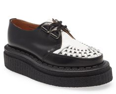 SACAI X GEORGE COX Women’s Hamilton Platform Derby Creepers Black 3 UK/ 6 US NEW. Shoes are brand new without box never worn. 100% authenticity guaranteed. Shipped with USPS Priority Mail. This collaboration style between GEORGE COX and sacai is completely sold out $980+ retail DESCRIPTION: SIZE INFO Whole sizes only; for 1/2 sizes, order next size up. DETAILS & CARE A lofty crepe-rubber creeper sole brings a retro-chic look to a bold leather derby featuring splicing detailing at the toe finished with corded lacing. The eye-catching look was produced in collaboration with British footwear specialist George Cox. Lace-up style Leather upper and lining/rubber sole Made in the UK SPACE: A shop for emerging and advanced designers Asian Owned and Founded ITEM INFO Handmade buffed leather lace-up Retro Chic, Creepers, Leather Lace, Up Styles, Leather And Lace, New Shoes, Priority Mail, Comfortable Shoes, Derby