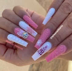 Christmas Sweater Nails, Boho Nails, Nails Art Designs, Plaid Nails, Winter Nails Acrylic, Sweater Nails, Christmas Nails Acrylic, Summer Acrylic Nails, Pink Acrylic Nails