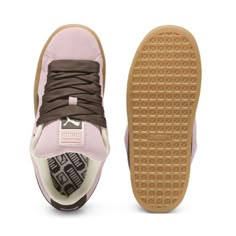 Shoe Inspiration Sneakers, Bottom Of Shoe, Peach Smoothie, Skater Shoes, Modern Streetwear, Pretty Shoes Sneakers, Skater Aesthetic, Shoe Wishlist, Funky Shoes