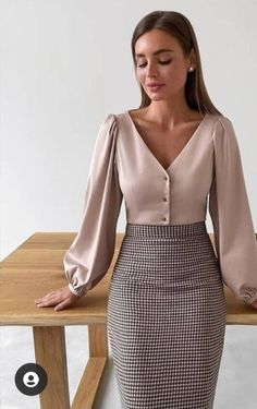 Airplane Essentials, Chique Outfits, Business Outfits Women, Trip Essentials, Business Casual Outfits For Work, Professional Attire, Dresses To Wear