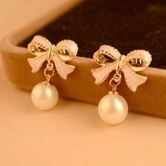 Pearl Pendant Earrings, Preppy Jewelry, Wholesale Earrings, Cheap Earrings, Floating Charms, Bow Jewelry, Discount Jewelry