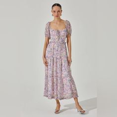 New With Tags- Astr The Label Bustier Puff Sleeve Midi Dress. In Color Lilac Cream Floral. In Size Large. Size Is Sold Out Online. Retail: $109 + Tax. * Sweetheart Neckline With Bustier Silhouette * Puff Sleeves, Smocked Back, Midi Length * Dry Clean Only * Self: 100% Polyester / Lining 100% Polyester * Style# Adr102105 My Style Aesthetic, Midi Bridesmaid Dress, Maternity Bridesmaid Dresses, Wallpaper Wa, Puff Sleeve Midi Dress, Astr The Label, Dress Shopping, Lilac Dress, Pleated Midi Dress