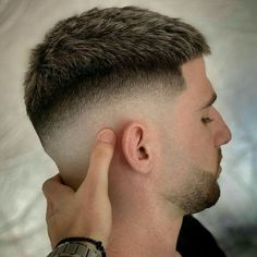 Mid Fade Haircut, Fade Haircut Styles, Short Hair With Beard, Best Fade Haircuts, Short Fade Haircut, High Fade Haircut