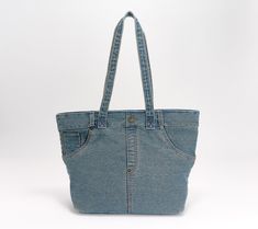 Like those glorious blue jean bags of the 1970s only better, the Ashwell Tote delivers on boho beauty, down to the exterior pockets of your favorite pair of jeans. From Patricia Nash. Blue Jean Bags, Denim Bag Patterns, Adaptive Clothing, Boho Beauty, Koolaburra By Ugg, Denim Tote, Jeans Bag, American Leather, Denim Bag