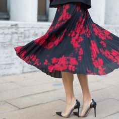 Black And Red Floral Pleated Midi Skirt. Excellent Never Worn Condition. Sheer Black Layer Underneath For Opaqueness. Red Flared Pleated Skirt For Work, Floral Print Fitted Pleated Skirt, Fitted Floral Print Pleated Skirt, Chic Red Pleated Skirt For Workwear, Elegant Red Pleated Party Skirt, Red Flowy Skirt For Workwear, Elegant Red Lined Pleated Skirt, Red Formal Skirt For Summer, Elegant Red Pleated Lined Skirt