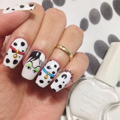 Disney Character Nails Easy, Perry The Platypus Nails, Disney Nail Art Ideas, Disney Gel Nail Designs, Cruella Nail Art, Disney Character Nails, Disney Nail Art, Disneyland Nails, Nails Disney