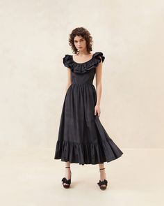 Shop the Serene Black Moiré Ruffle Dress at Loefflerrandall.com Sleveless Dress, Design Clothes, Feminine Silhouette, Ootd Style, Fashion Design Clothes, Perfect Party, Sewing Inspiration, Bridal Collection, Holiday Outfits