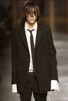 2000s Runway, Suit Fashion Men's, Slow Dancing, Junk Yard, Punk Inspiration, Hedi Slimane, Prom Suits, Fashion Mood Board, Contemporary Outfits