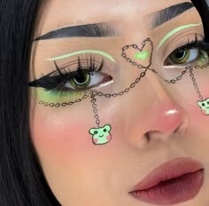 Eye Makeup Inspo, Makeup Carnaval, Baby Crocodile, Vampire Bride, Vibrant Makeup, Frog Eye, Cute Eye Makeup