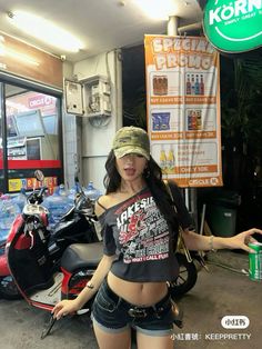 Y2k Model Outfits, Summer Y2k Fits, Y2k Hat Outfit, 사진 촬영 포즈, Mode Vintage, Casual Style Outfits, Looks Style, Instagram Foto