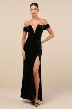 Slip into the Lulus Captivating Silhouette Black Velvet Off-the-Shoulder Maxi Dress for a look no one will be able to deny! Plush velvet shapes this sultry dress that has an off-the-shoulder neckline (with hidden no-slip strips) and a notched bodice with a plunging internal V-bar, all framed by short sleeves. High, fitted waist tops a figure-skimming mermaid skirt that falls to an elegant maxi hem. Hidden back zipper/clasp. Fit: This garment fits true to size. Length: Floor length. Size medium m Off-shoulder Velvet Party Dress, Evening One-shoulder Velvet Dress, Off-shoulder Velvet Evening Dress, Fitted Off-shoulder Velvet Dress, Formal Off-shoulder Velvet Dress, Off-shoulder Velvet Dress For Evening, Elegant Off-shoulder Velvet Party Dress, Elegant One-shoulder Velvet Evening Dress, Off-shoulder Velvet Formal Dress