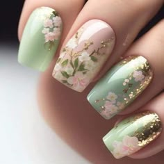 Green Nails Wedding, Green Wedding Nails For Bride, Green Wedding Nails, Mehendi Nails, Nail Art Designs Wedding, Green Floral Nails, Bridal Nail Art Designs, Biting Nails, Rounded Acrylic Nails