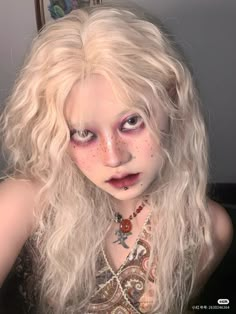 White Hair And White Eyebrows, White Hair White Eyebrows, Makeup With Bleached Brows, White Hair And Eyebrows, White Hair Makeup Looks, White Eyebrows Makeup, White Fairy Makeup, Makeup Cupboard, Morute Makeup