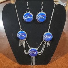 Brand New Bud Lighg Bottle Cap. 17 Inch Necklace And Earrings Set. Bottle Cap Earrings 2 Inch Dangle Earrings G7 Beatles Gifts, Flower Lipstick, Bottle Cap Earrings, White Tassel Earrings, Coin Pearl Earrings, Bottle Cap Necklace, Rock Necklace, Glitter Earrings, Bottle Lights