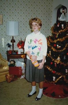 Girls just wanna have fun for Christmas ~ Funny Awkward Family Christmas Photos ~ 1980s fashions Awkward Family Christmas, 1980s Christmas, Awkward Family Photos, Christmas Family Photos, Vintage Classics, Christmas Memory