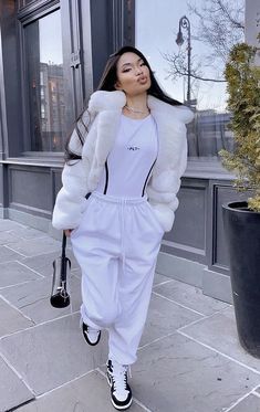 White Oversized Hip Hop Tops, Oversized White Hip Hop Sweatshirt, White Full-length Parachute Pants For Streetwear, Girly Fashion, Funny Tshirts, Fashion Trends, T Shirt