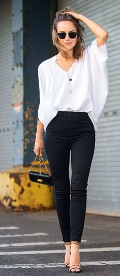 simplicity Mais Mary Poppins Kostüm, Interview Outfits Women, Summer Work Outfits, Elegante Casual, Professional Attire, Interview Outfit, Work Week, Business Outfit, Inspired Outfits