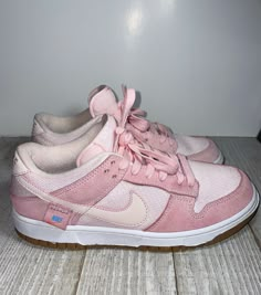 Up for sale is a pair of Nike Dunk Low sneakers in women's size 7. The shoes feature a cute teddy bear theme in a light soft pink colorway. These sneakers have only been worn a few times and are in excellent condition, showing minimal signs of wear. They would make a great addition to any sneaker collection. Don't miss out on this opportunity to own a stylish and unique pair of Nike sneakers! No Box Pink And Brown Shoes, Dunk Low Teddy Bear, Shoes Dunks, Pink Dunks, Light Pink Jeans, Nikes Shoes, Teddy Bear Theme, Christmas List Ideas, 21st Birthday Party