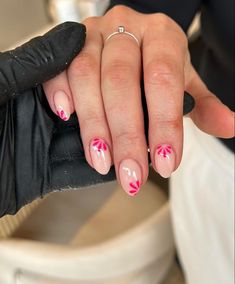 Simple Manicure Designs, Gell Nails, Simple Manicure, Pink Tip Nails, Manicure Designs, Minimal Nails, Short Square Acrylic Nails, Almond Acrylic Nails, Nails Only