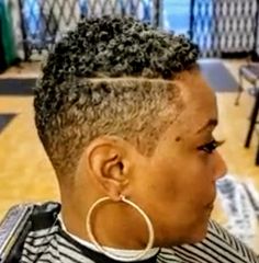 Natural Pixie Cut Black Women, Short Fade Haircut, Natural Hair Haircuts, Short Shaved Hairstyles, Tapered Hair, Tapered Natural Hair