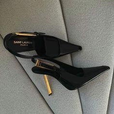 Pretty Heels, Luxury Heels, Pretty Shoes Sneakers, Fashion Shoes Heels, Shoes Heels Classy, Ysl Heels, Classy Shoes, Fancy Shoes, Girly Shoes