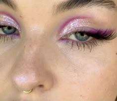 Koi Fish Eye Makeup, Disco Makeup Ideas, Lover Eye Makeup, Lover Inspired Makeup, Alternative Eye Makeup, Interesting Makeup Looks, Coloured Liner, Colourful Eye Makeup, Makeup Ideas Creative