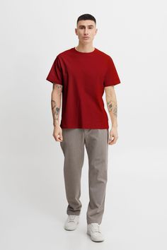 Modisches Oberteil der dänischen Top-Marke Scarlet Sage, Basic T Shirt, Scarlet, Comfort Fit, T-shirt, Models, Wardrobe, T Shirt