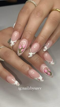 Besame Mucho Nails, Marie Antoinette Nails, Tulip Nail Art, Europe Nails, Tulip Nails, Quartz Nails, Simple Acrylic, Flower Nail Designs, Girly Acrylic Nails