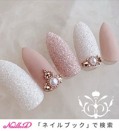 オールシーズン/ハンド/シンプル/ビジュー/シュガー - ♡LÖWE NailSalon&School♡のネイルデザイン[No.4078452]｜ネイルブック Swarovski Nails, Nail Art Wedding, Bride Nails, Coffin Nails Designs, Bling Nails, Rhinestone Nails, Gorgeous Nails