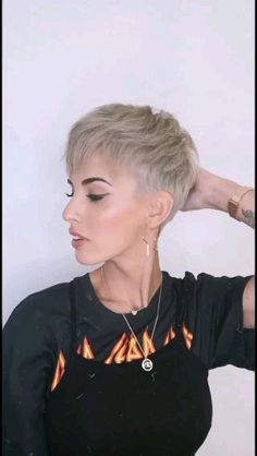 Hairstyles Pixie Short, Pixi Hair Color Ideas, Peter Pan Pixie Haircut, Very Short Fine Hair, Very Short Platinum Blonde Hair, Short Side Pixie Haircut, Pixies For Women Over 50, Brushed Forward Pixie Short Hair, Short Hair Over 60 Older Women Glasses