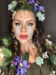 Mother Nature Costumes, Mother Nature Outfit, Elements Makeup, Tree Makeup, Mother Nature Halloween Costume, Mother Earth Makeup, Mother Nature Makeup, Earth Makeup