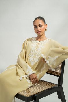 Jiya (B) – Sania Maskatiya International Luxury Jamawar Traditional Wear For Puja, Eid Dress Ideas, Yellow Kaftan, Jalabia Styles, Sania Maskatiya, Hijabi Brides, Eid Dress, Eid Dresses, Heavy Embroidery