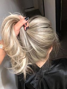 Beach Blonde Hair Color, Beach Blonde Hair, Haircuts For Long Hair With Layers, Honey Blonde Hair, Gray Hair Highlights, Ombré Hair, Blonde Hair Inspiration