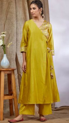 Angrakha Kurta For Women, Kurta Designs For Women, A Line Kurti Designs, Angrakha Style Kurta, Yellow Suits, Bernina Serger, Lucknowi Kurta